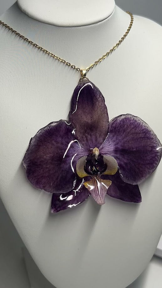 Collar de Orquídea lila
