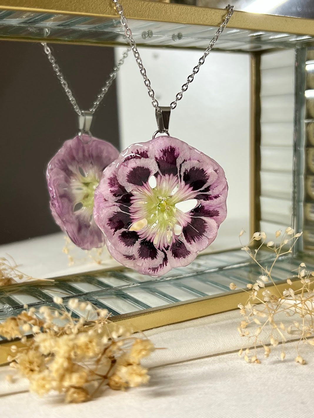 Collar de Clavelina Oriental