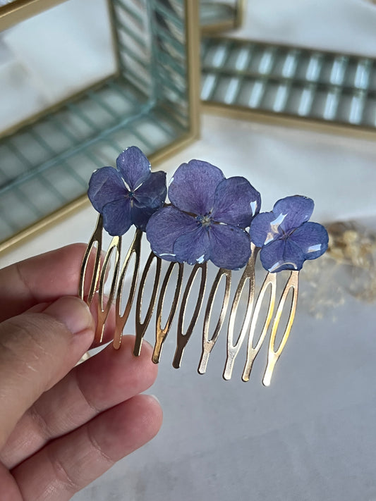 Peineta de Hortensias Azules