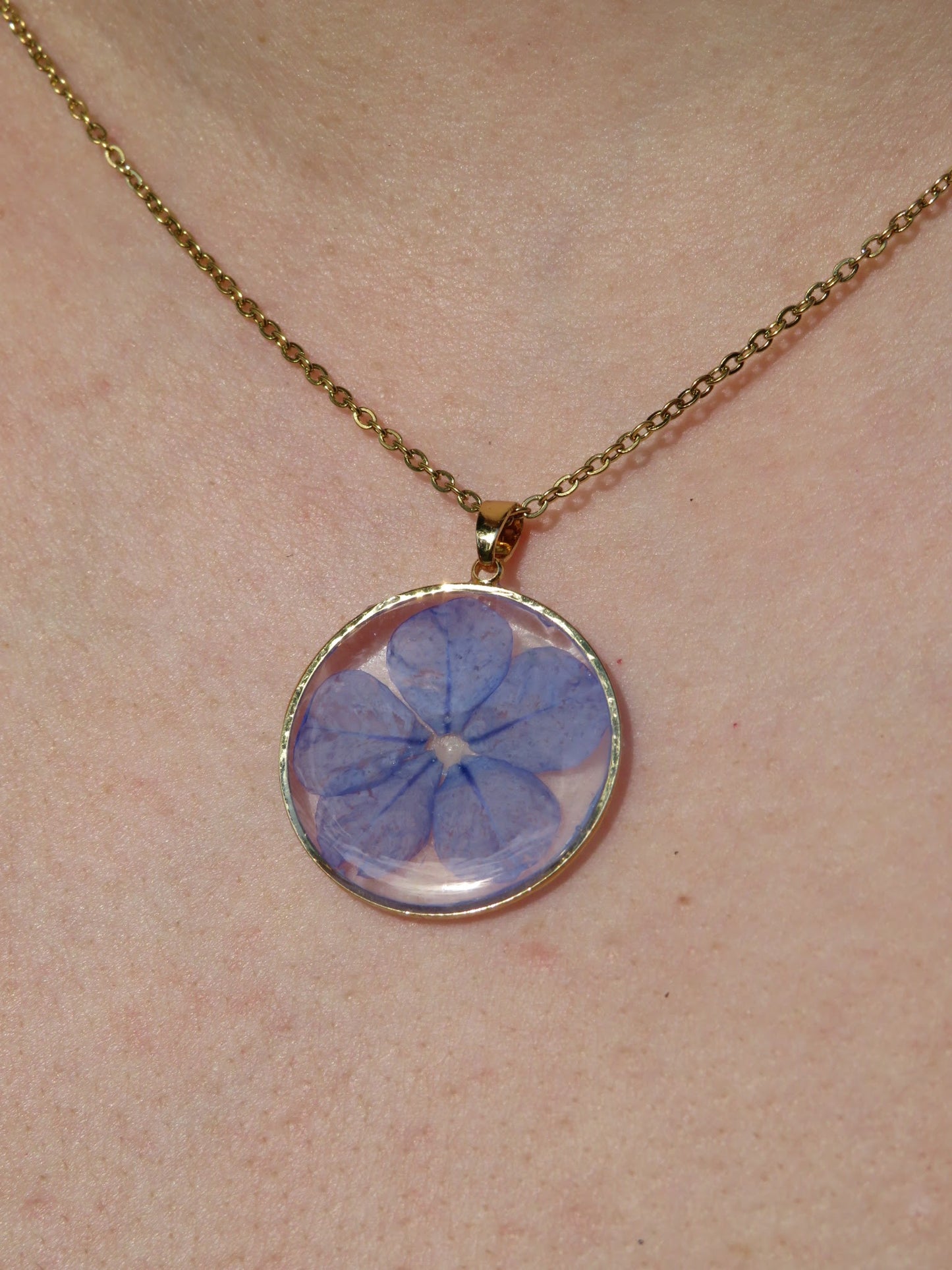 Collar de “Jazmín de Cielo"