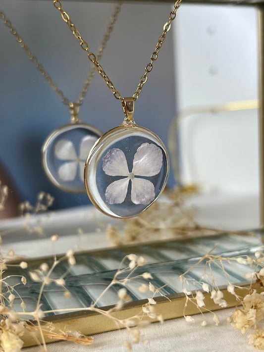 Collar de Hortensia Lila